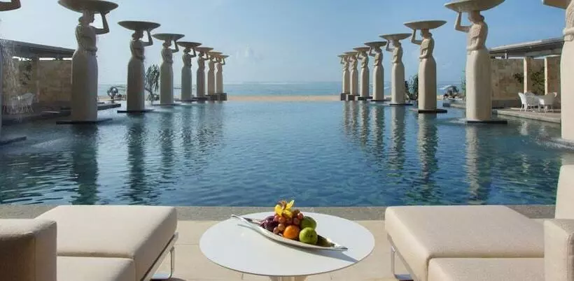 בית מלון כפרי The Mulia Bali