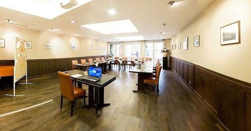 Отель Weisses Lamm