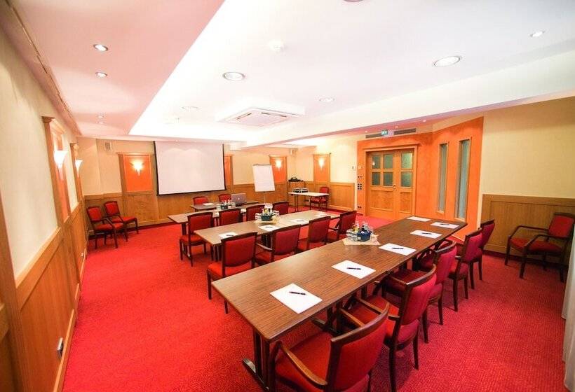 Отель Weisses Lamm