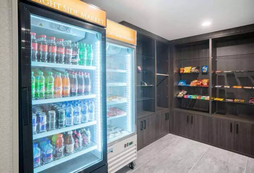 La Quinta By Wyndham Montgomery