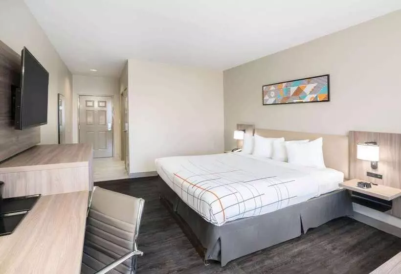 La Quinta By Wyndham Montgomery