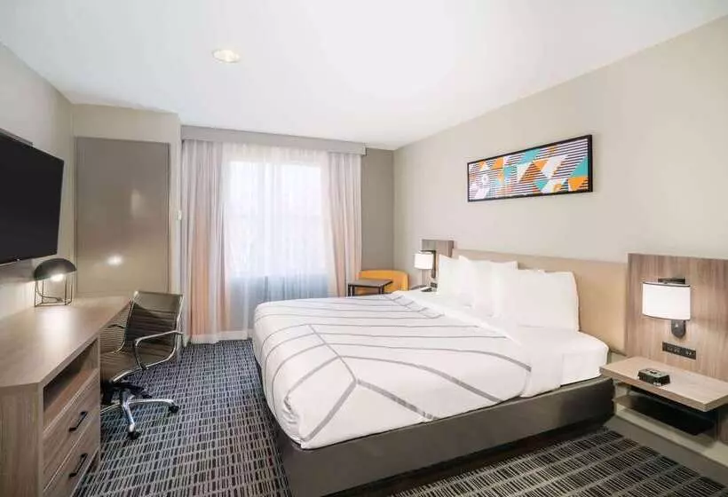 La Quinta By Wyndham Montgomery