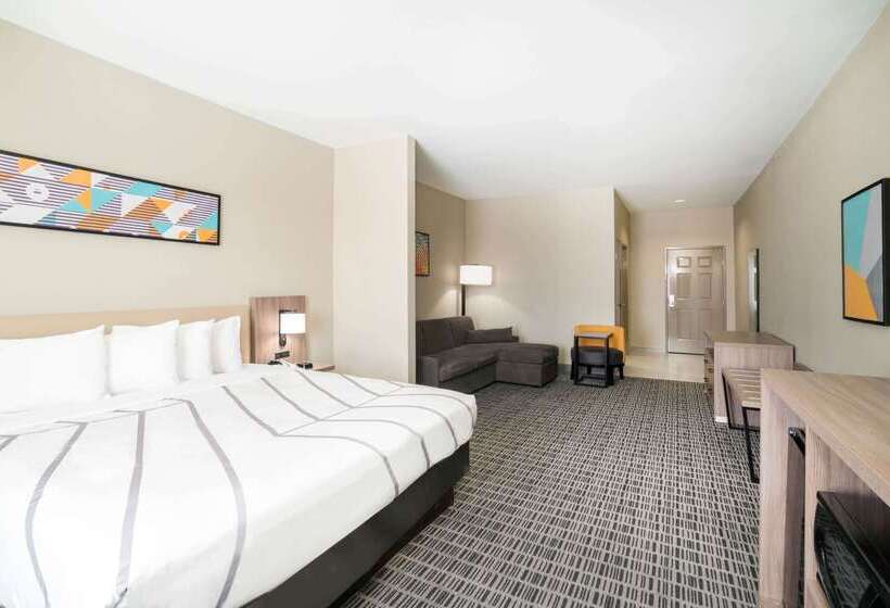 La Quinta By Wyndham Montgomery