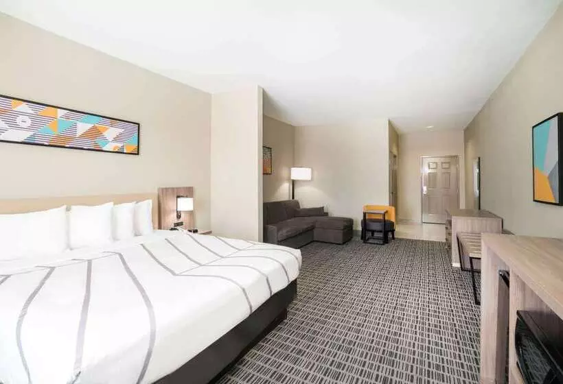 La Quinta By Wyndham Montgomery