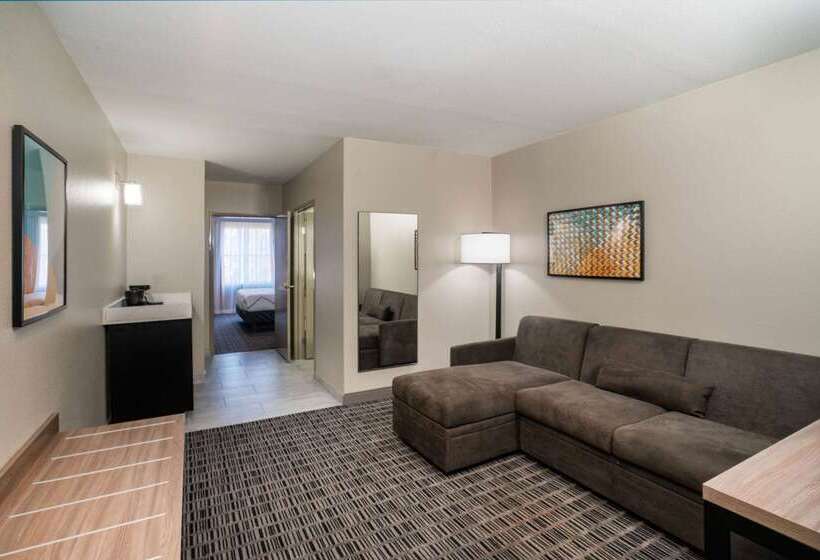 La Quinta By Wyndham Montgomery