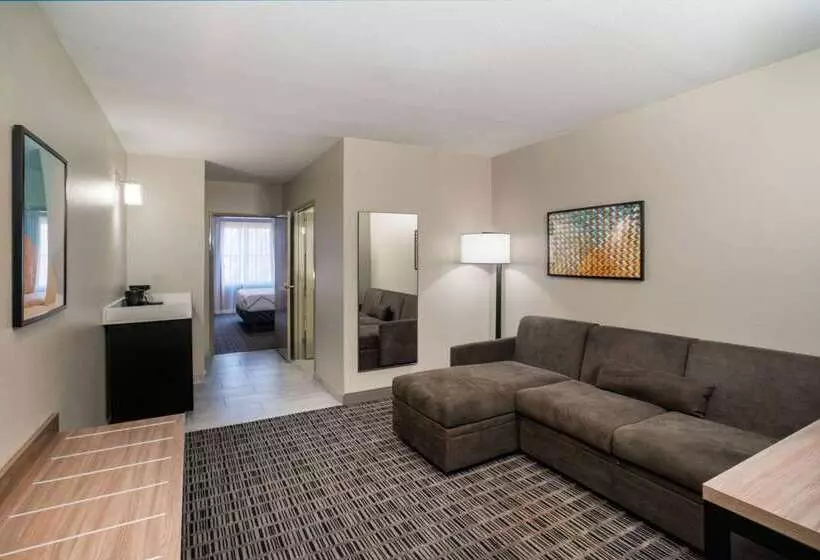 La Quinta By Wyndham Montgomery