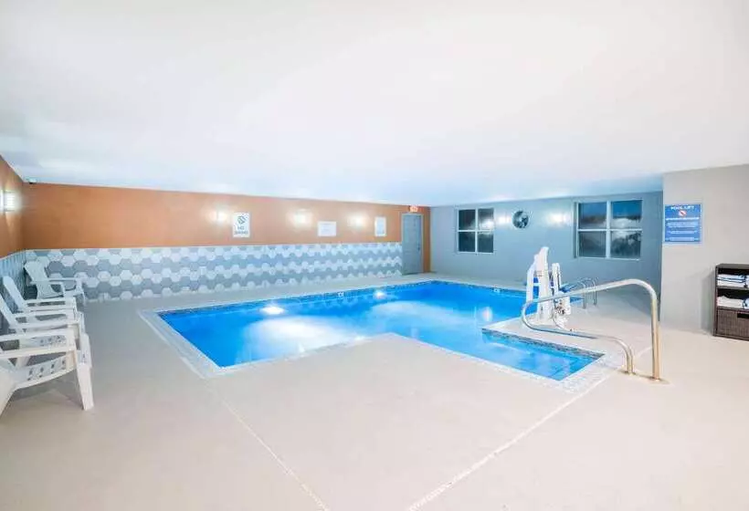 La Quinta By Wyndham Montgomery