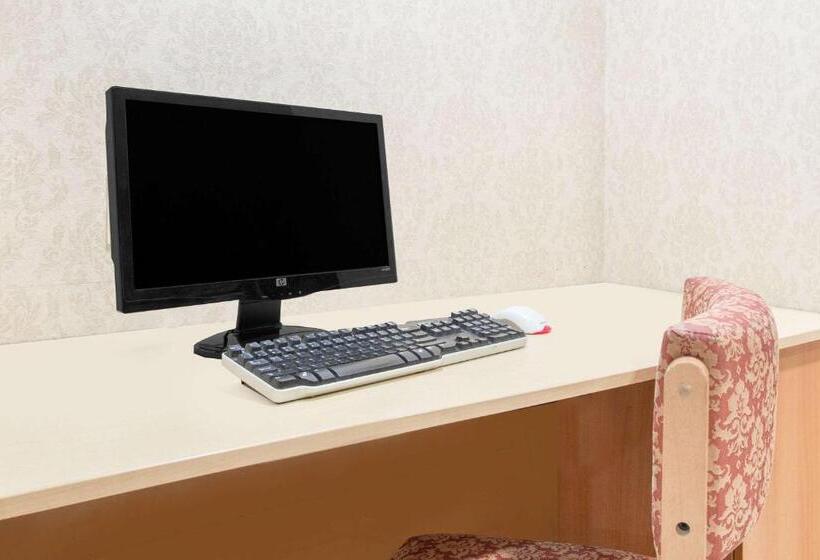 Microtel Inn & Suites By Wyndham Colfax