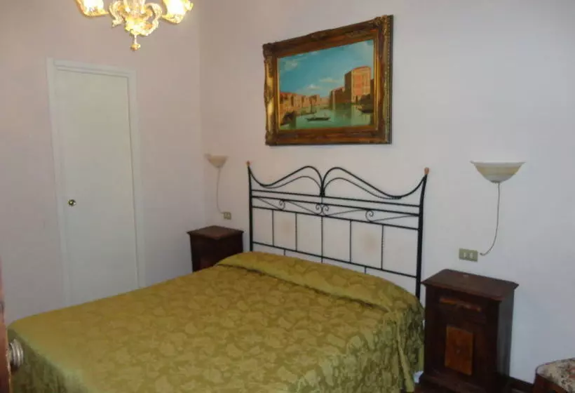 Aamiaismajoitus (B&B) Residenza Grisostomo