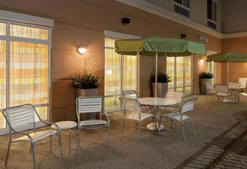 Fairfield Inn & Suites Lewisburg