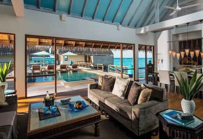 Four Seasons Resort Maldives At Landaa Giraavaru