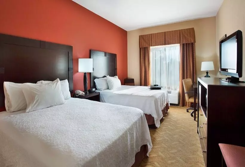 Hampton Inn & Suites Laurel, Ms