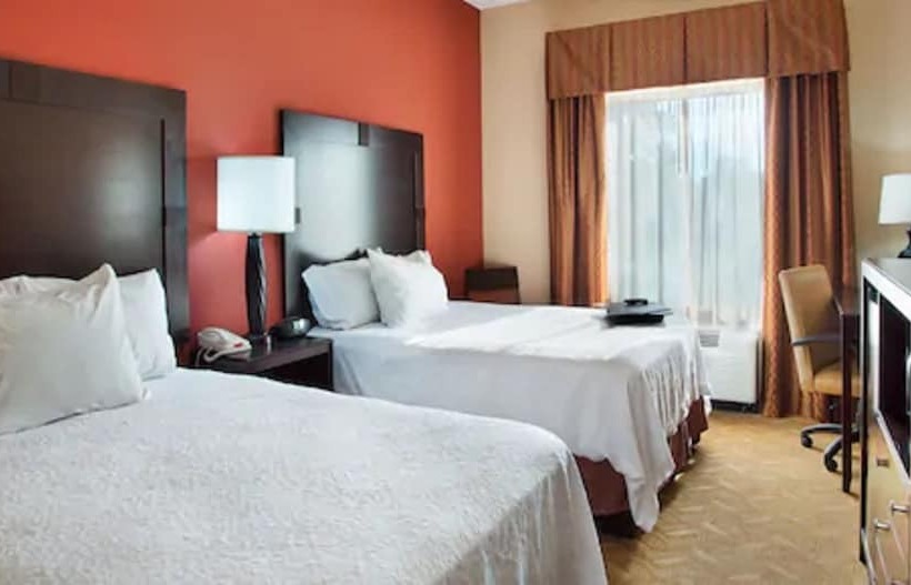 Hampton Inn & Suites Laurel, Ms