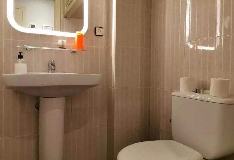 Хостел Barcelona City Street