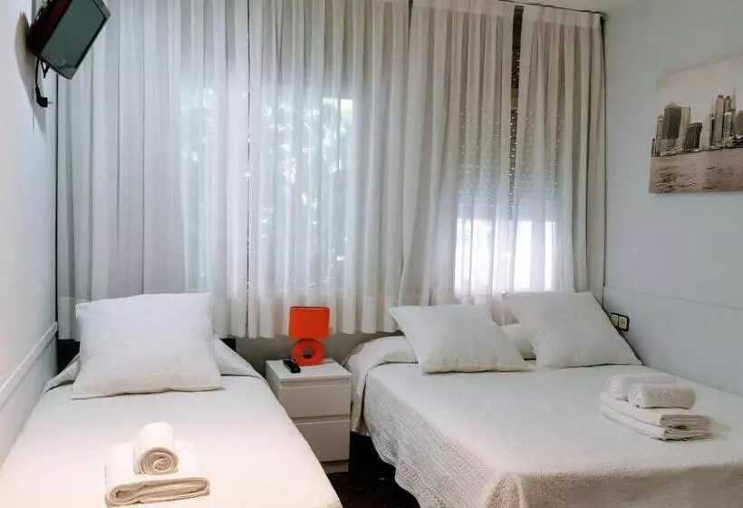 Хостел Barcelona City Street