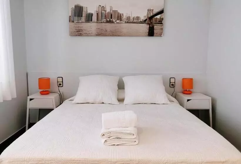 Хостел Barcelona City Street