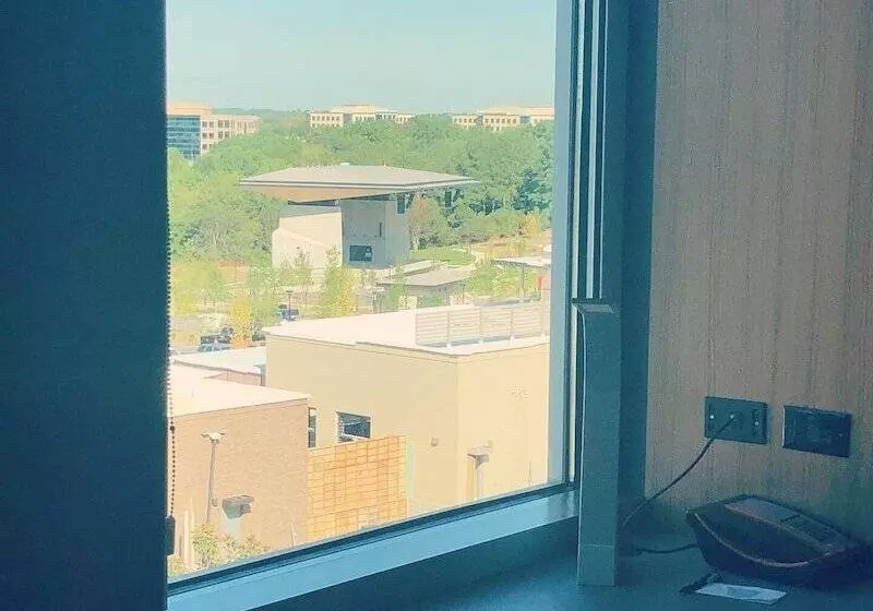 בית מלון כפרי Aloft Charlotte Ballantyne