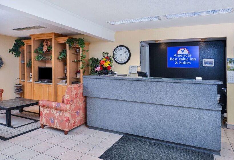 Отель Americas Best Value Inn & Suites Bluffton
