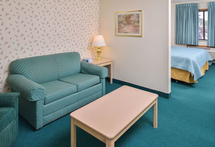 Отель Americas Best Value Inn & Suites Bluffton