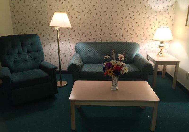 Отель Americas Best Value Inn & Suites Bluffton