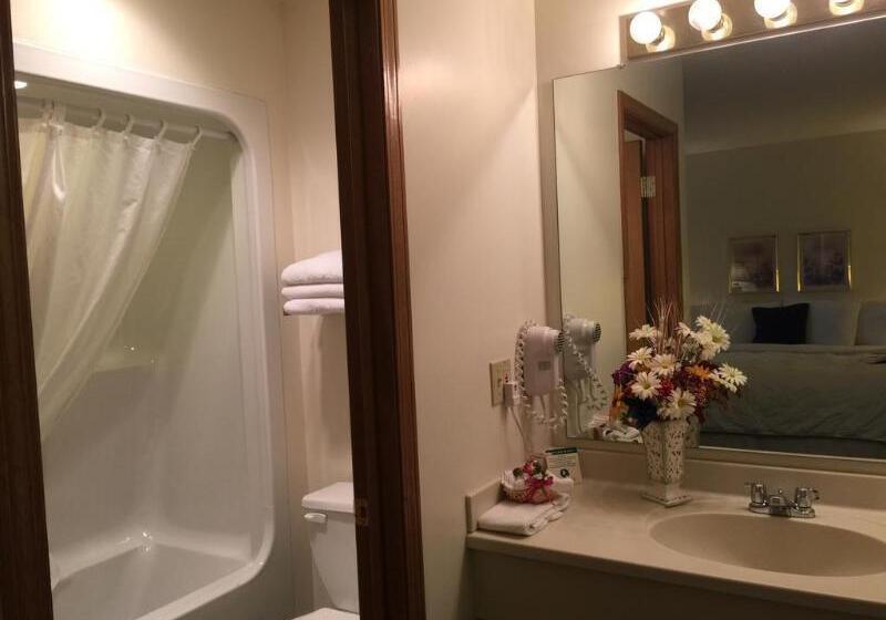 Отель Americas Best Value Inn & Suites Bluffton