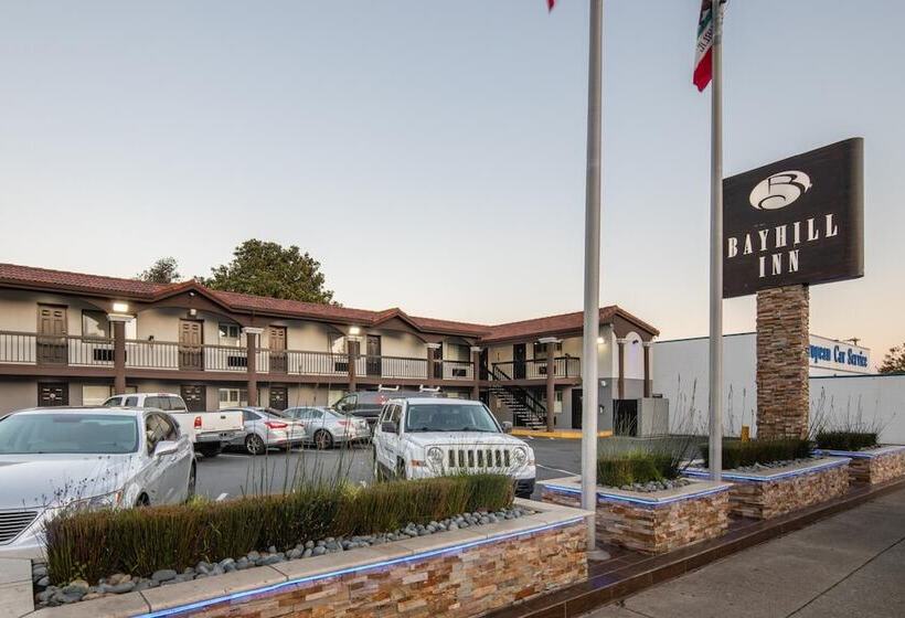 فندق Bayhill Inn