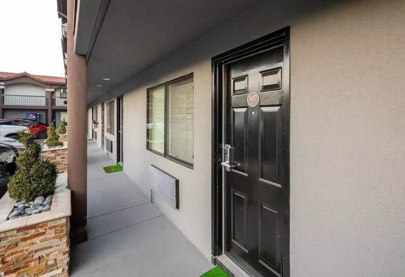 Szálloda Bayhill Inn