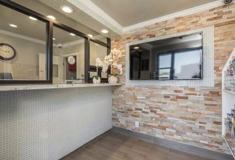 Szálloda Bayhill Inn