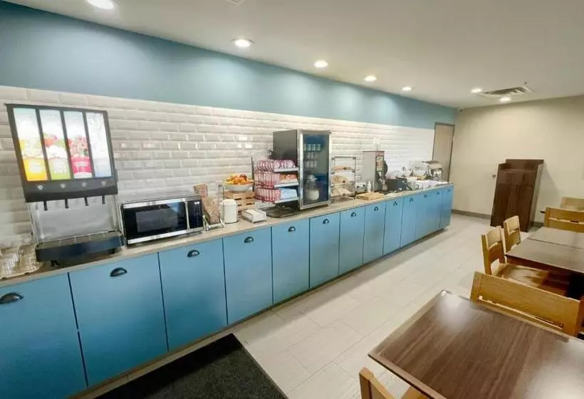 Hotelli Country Inn & Suites By Radisson, Harrisonburg, Va