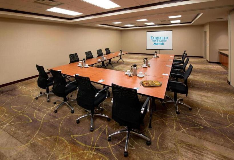 ホテル Fairfield Inn & Suites By Marriott Wausau