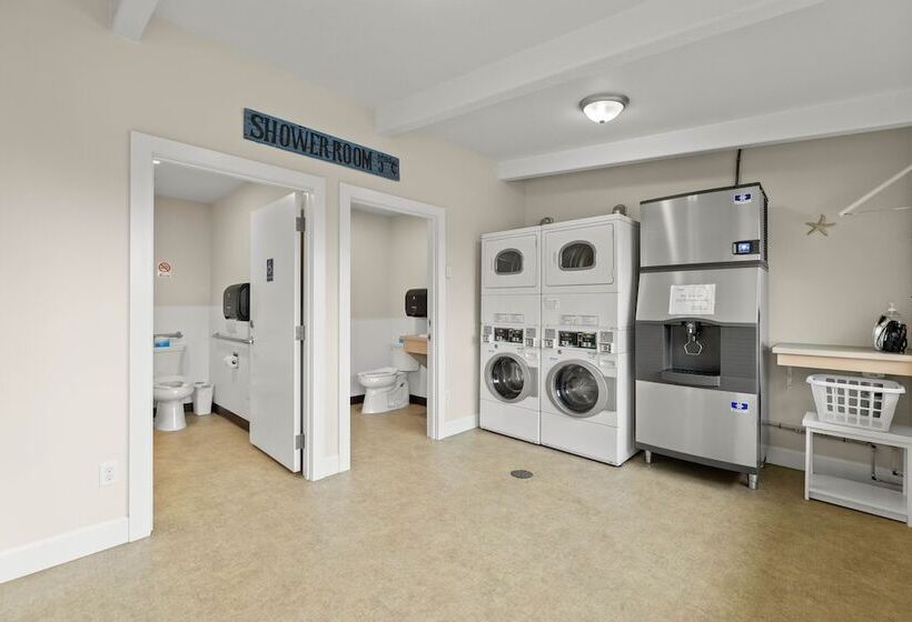 Отель Harborview Inn & Rv Park