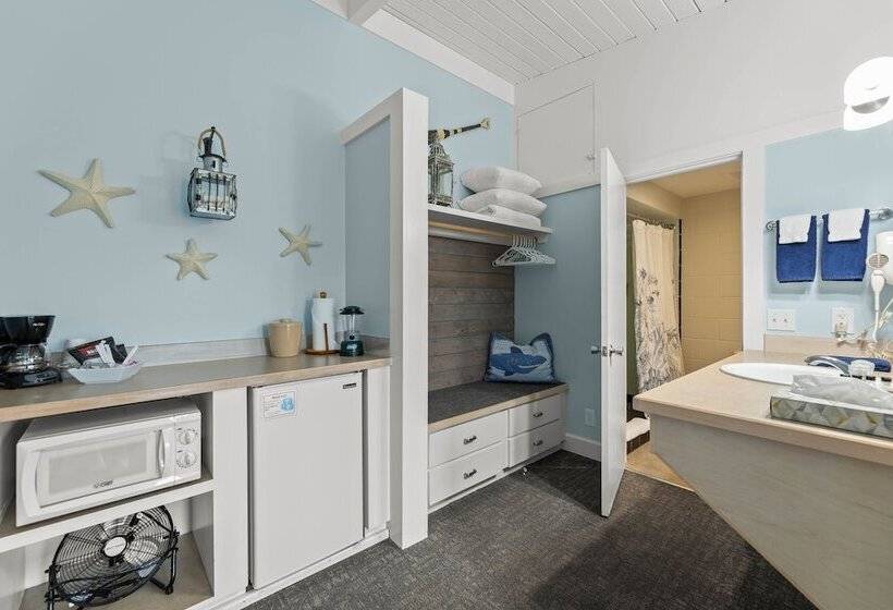 Отель Harborview Inn & Rv Park