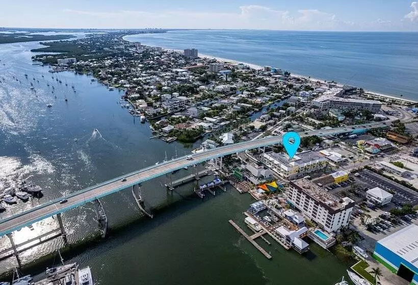 호텔 Harbour House At The Inn