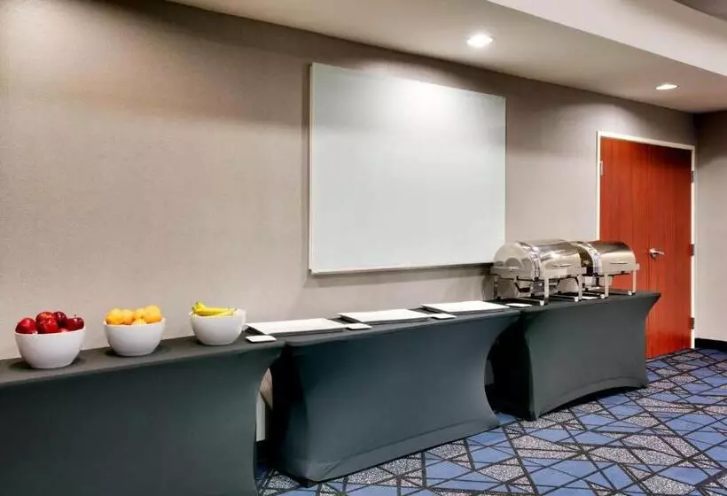 ホテル Courtyard By Marriott Houston Nasa Clear Lake