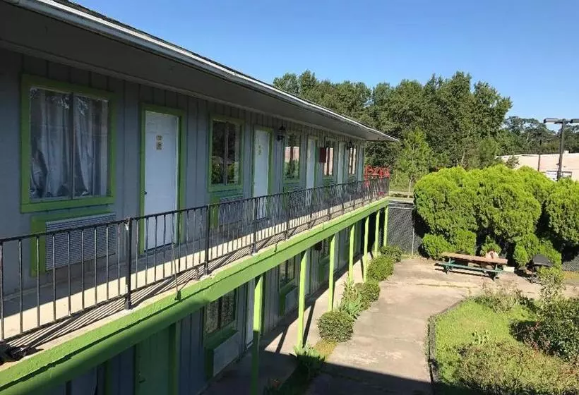 Отель Olivia Inn