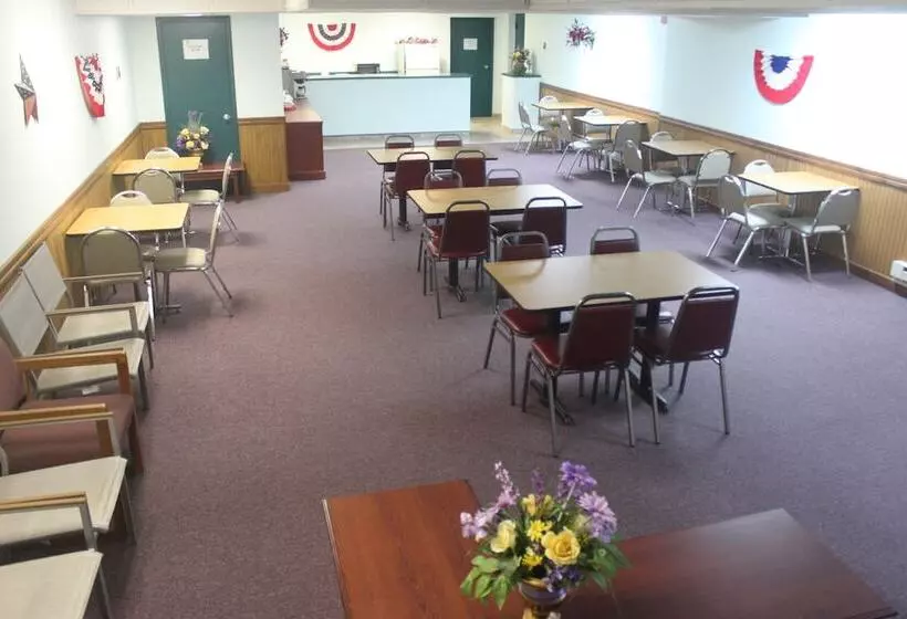 Hotelli Ozark Valley Inn