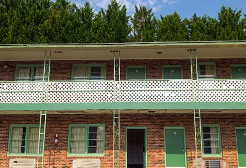 בית מלון כפרי Relax Inn Westminster