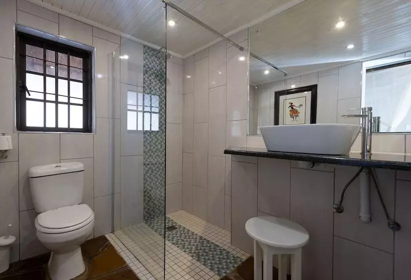 هتل Vingerklip Lodge