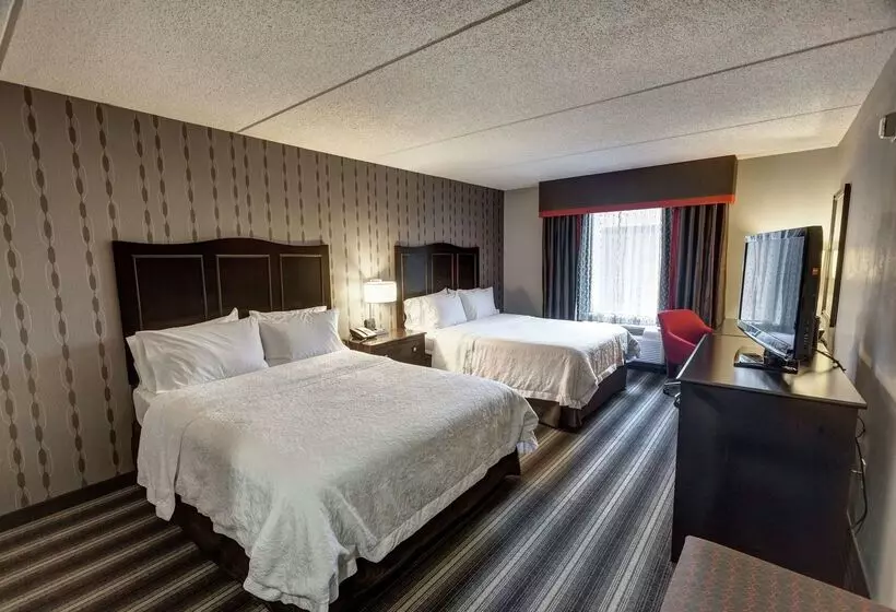 فندق على الطريق Hampton Inn Neptune/wall