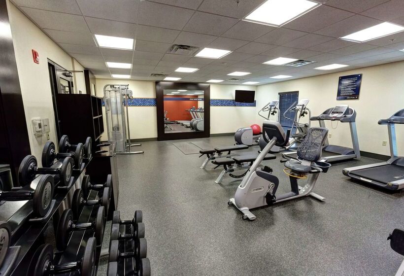 モーテル Hampton Inn Neptune/wall