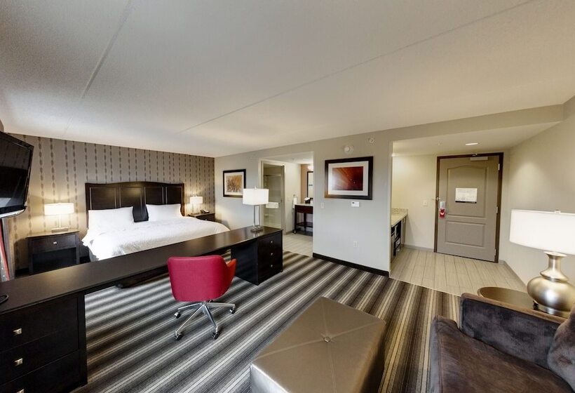 モーテル Hampton Inn Neptune/wall