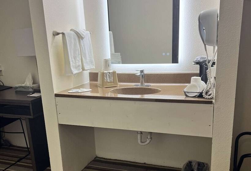 فندق على الطريق Super 8 By Wyndham Nebraska City