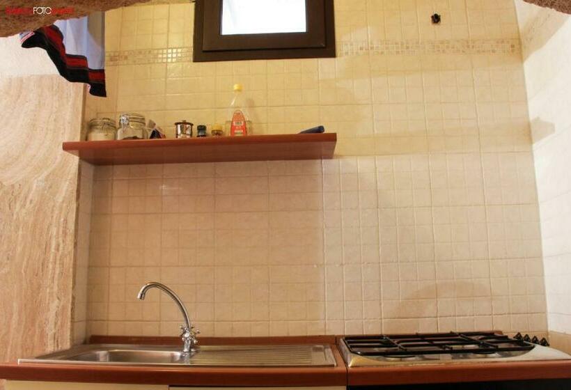 Exedra Holiday House