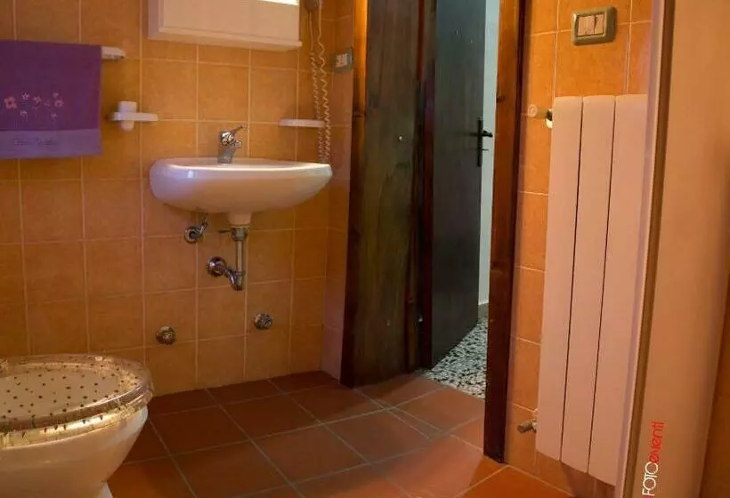 Exedra Holiday House