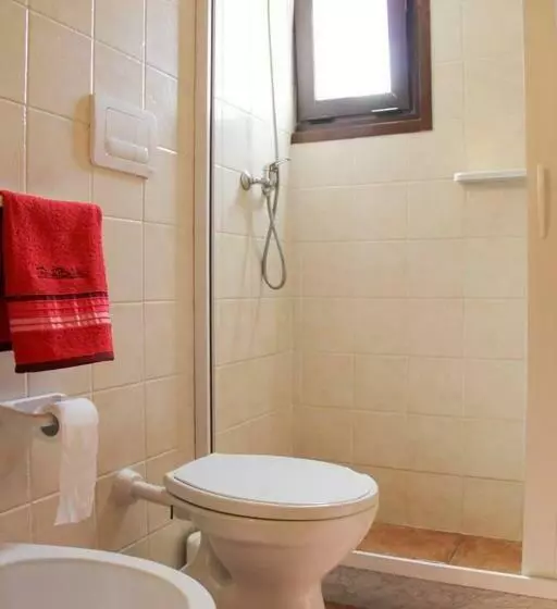 Exedra Holiday House