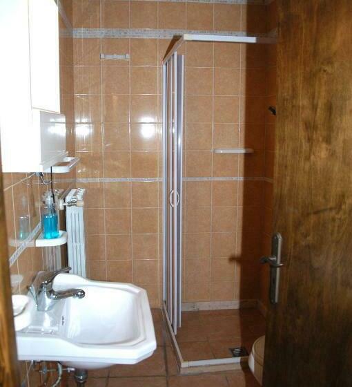 Exedra Holiday House