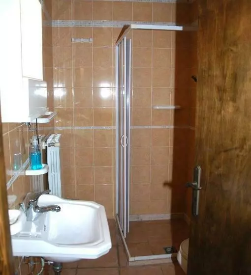 Exedra Holiday House