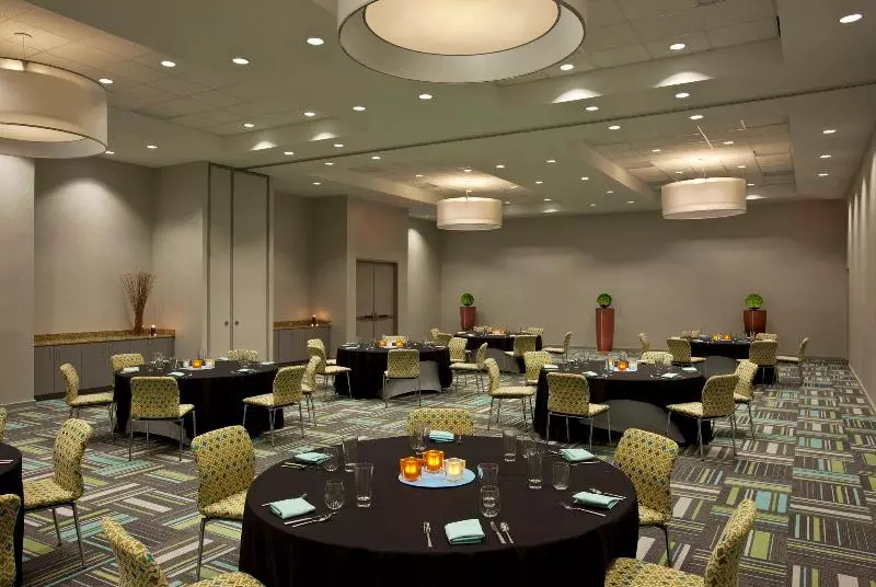 בית מלון כפרי Aloft Jacksonville Tapestry Park