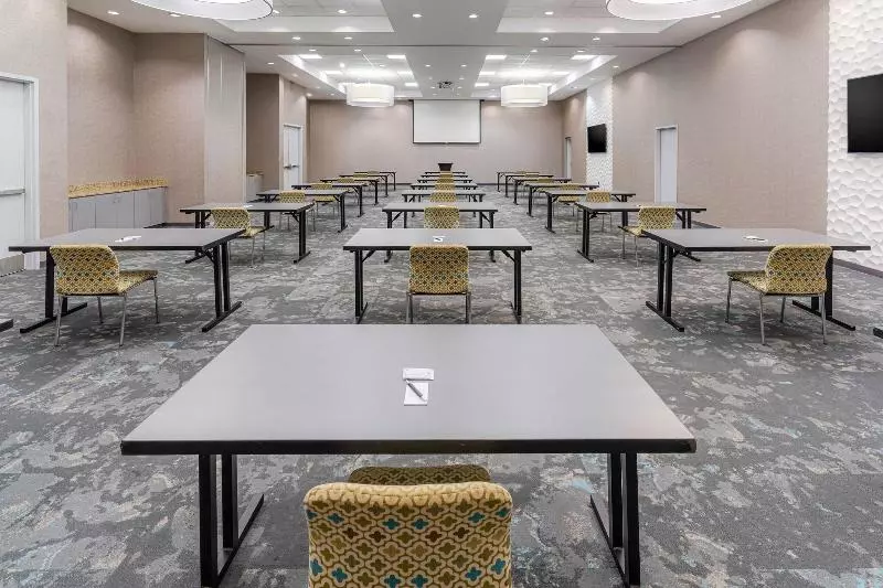 בית מלון כפרי Aloft Jacksonville Tapestry Park