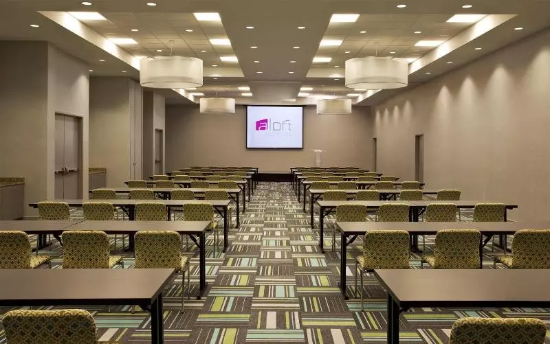 בית מלון כפרי Aloft Jacksonville Tapestry Park